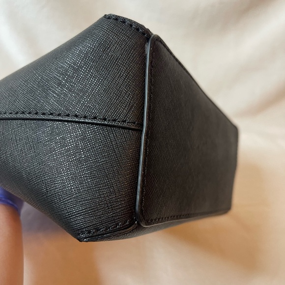 Kate Spade black hand bag, EUC - Picture 6 of 7